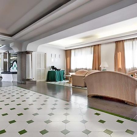 Aris Garden Hotel Casal Palocco Buitenkant foto