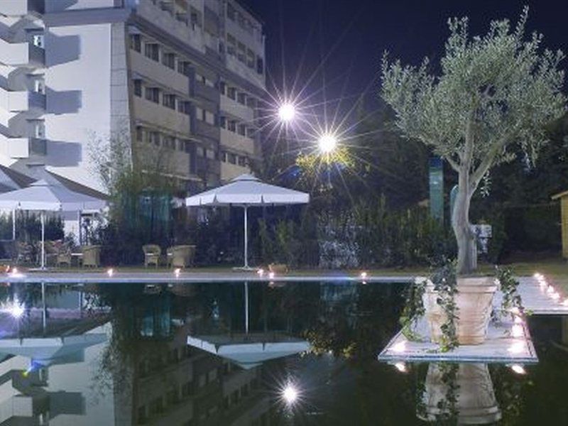 Aris Garden Hotel Casal Palocco Buitenkant foto