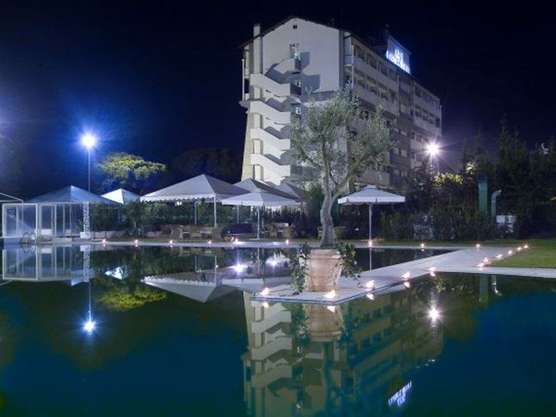 Aris Garden Hotel Casal Palocco Buitenkant foto