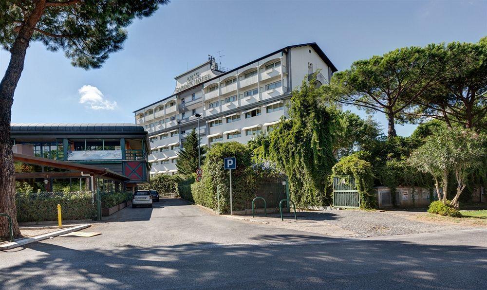 Aris Garden Hotel Casal Palocco Buitenkant foto