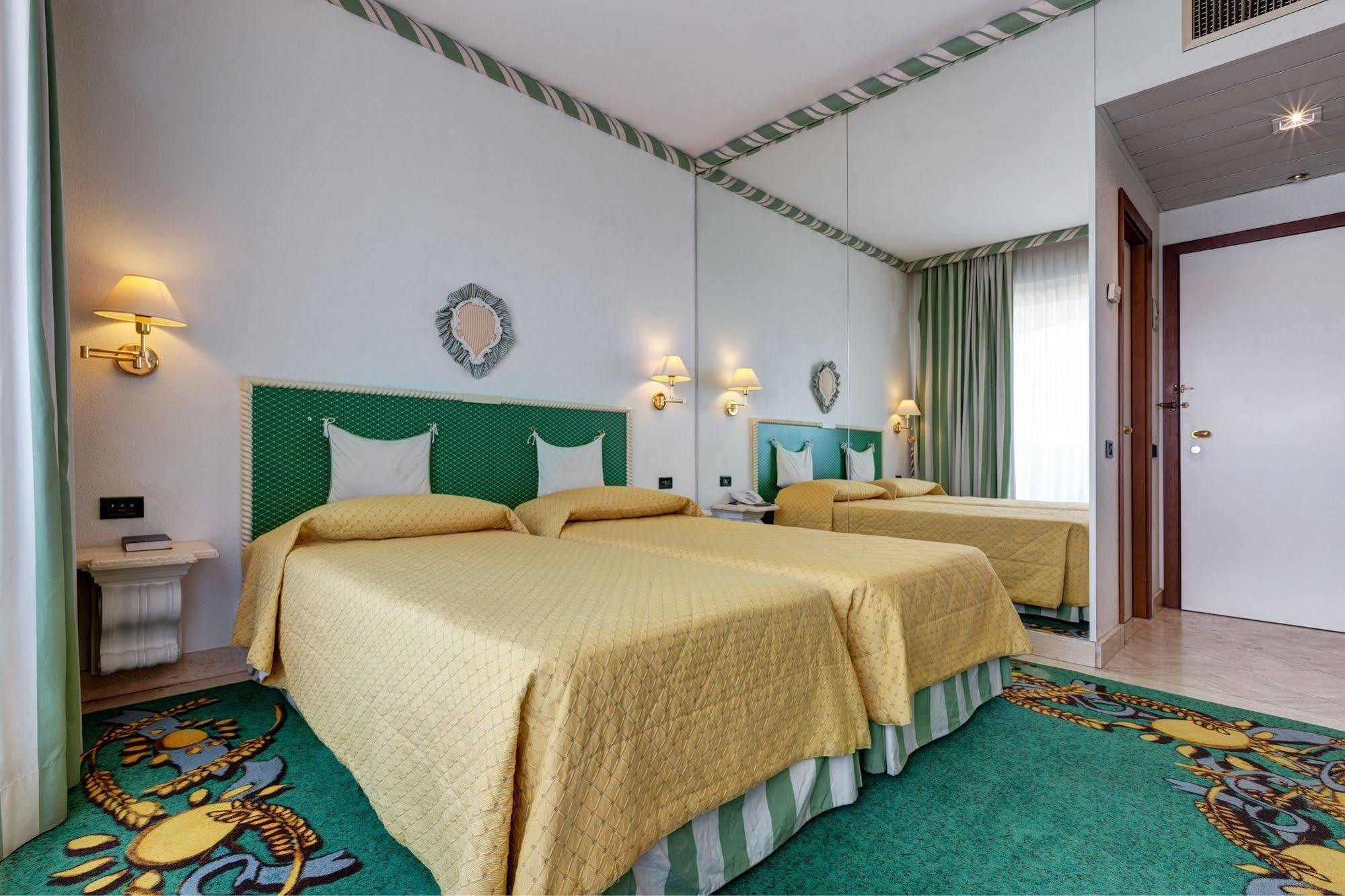 Aris Garden Hotel Casal Palocco Buitenkant foto