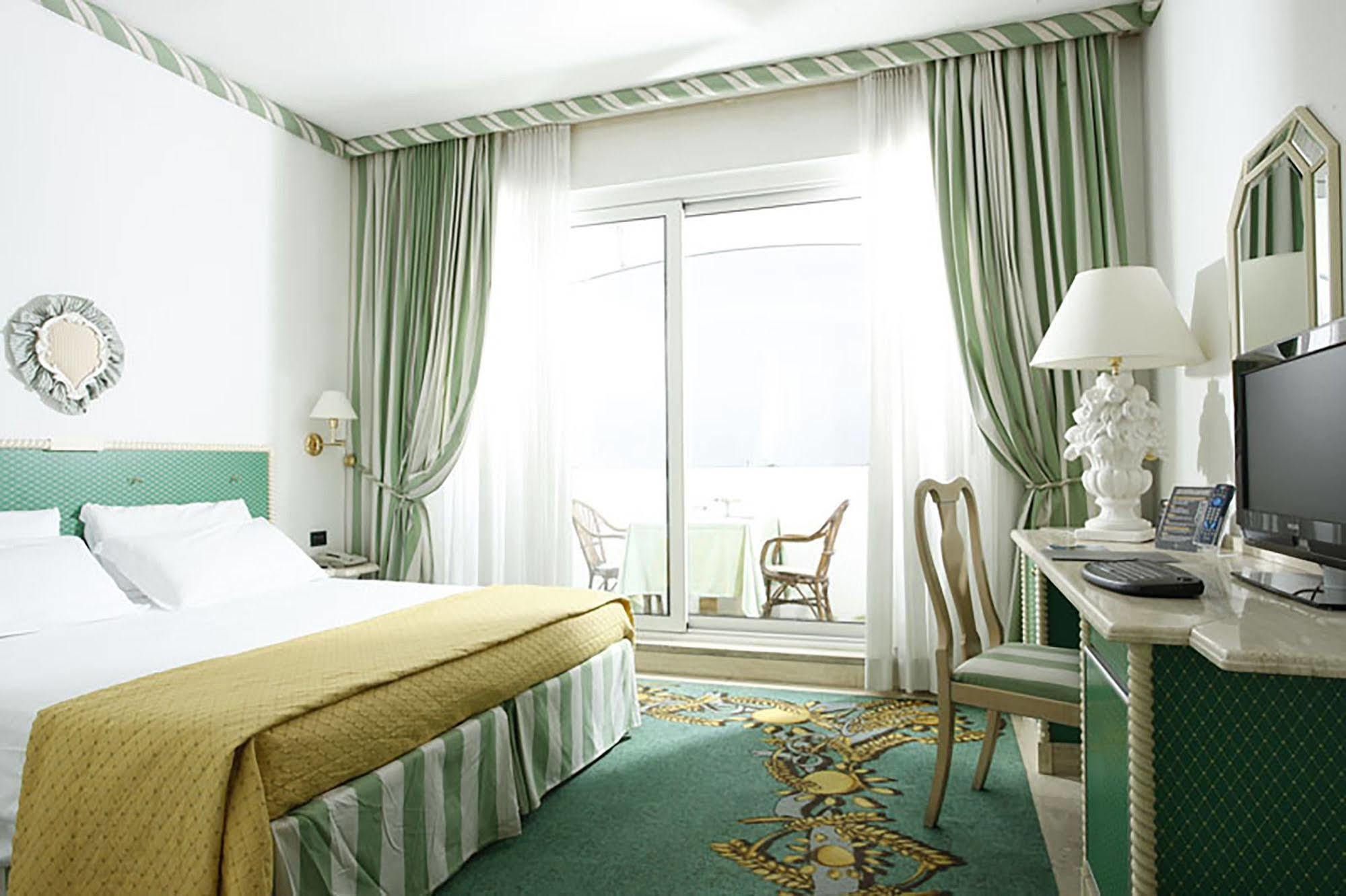 Aris Garden Hotel Casal Palocco Buitenkant foto
