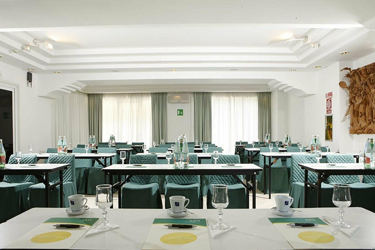 Aris Garden Hotel Casal Palocco Buitenkant foto