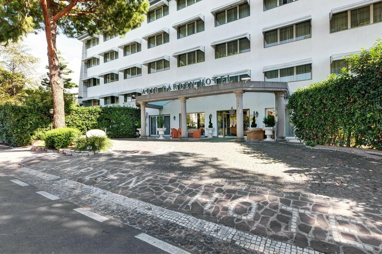 Aris Garden Hotel Casal Palocco Buitenkant foto